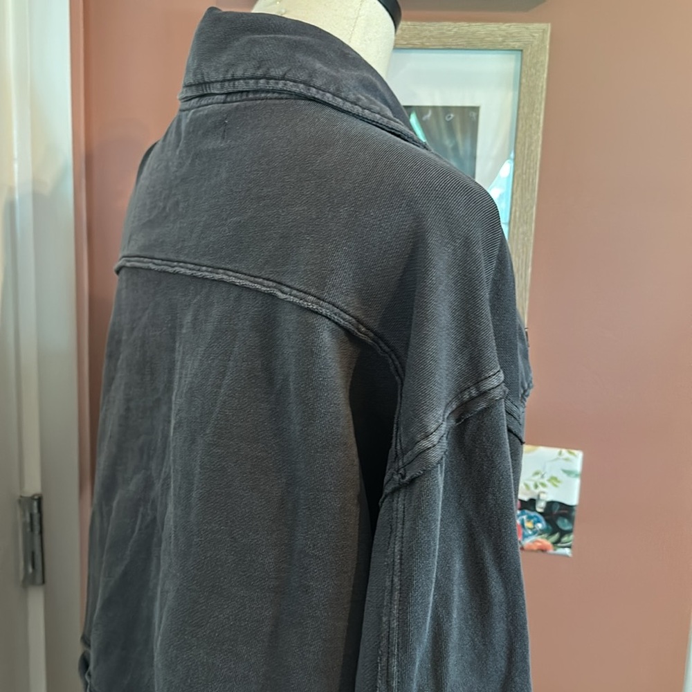 We The Free Saturday charcoal Black Cropped distressed S button cotton Jacket - Picture 7 of 16